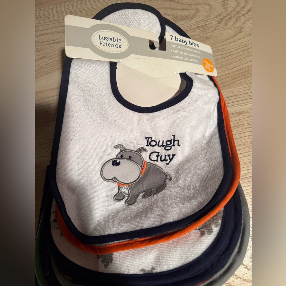Luvable Friends soft and absorbent 7 drooler bibs